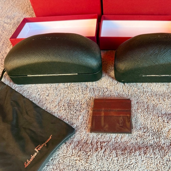 Ferragamo Cases & Kit for the Case-less Soul! ? (Jack Sprat Special!)